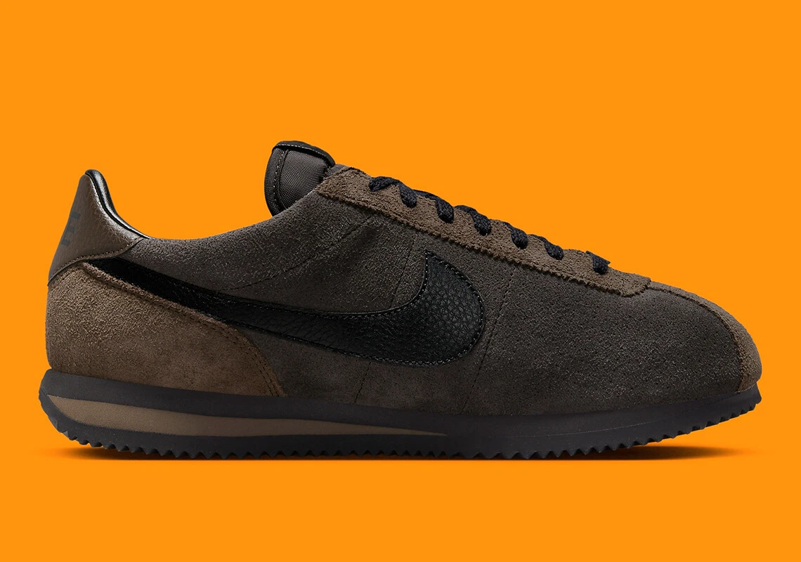 Nike Cortez Premium Leather Trainers in Black | eBay