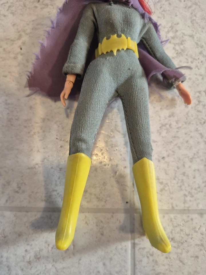 Figura de acción vintage Mego Batgirl original Batman Series WGSH 8" Foto 3 de 4