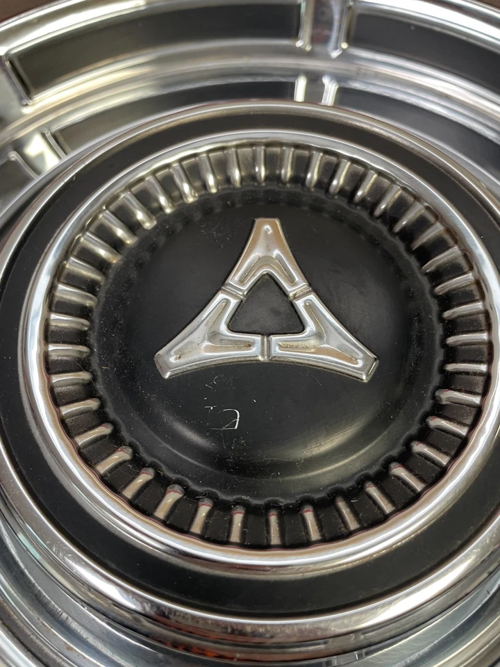 Dodge Dart 1967 1968 13" tapacubos juego de 4 nos 1025 Foto 3 de 4