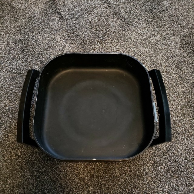 West Bend Electric Skillet Replacement PIECE ONLY. No Lid /Plug Works