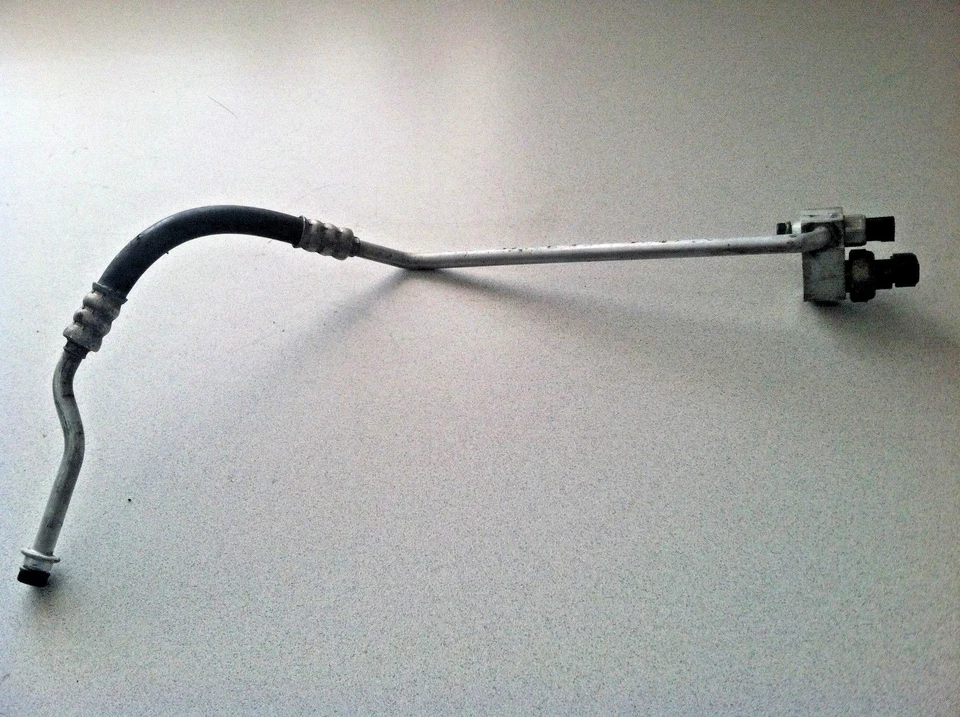 Mercedes-Benz W220 S430 2000-2006 ~ tubería condensadora Foto 4 de 4