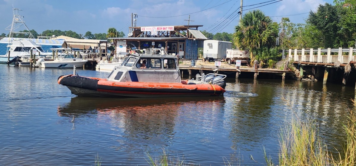 Zodiac Hurricane Commercial Work Boat 10m rib RUNNING TURN Zodiac Hurricane Commercial Work Boat 10m rib RUNNING TURN