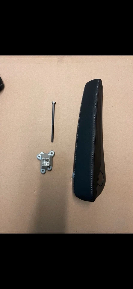 Vito  V Klasse W447 Nachrüstsatz Armlehne  - Bild 4 von 4