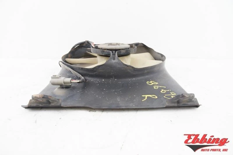 Passenger Right Cooling Fan Assembly ID: S2 Fits 1998-2003 Toyota Sienna 268359 Foto 3 de 4