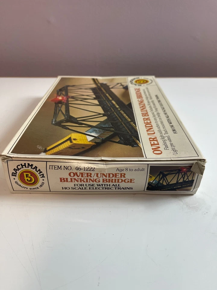 Bachmann HO 46-1222 Over Under Blinking Bridge Set w/ Box Complete Vintage - Image 4 of 4