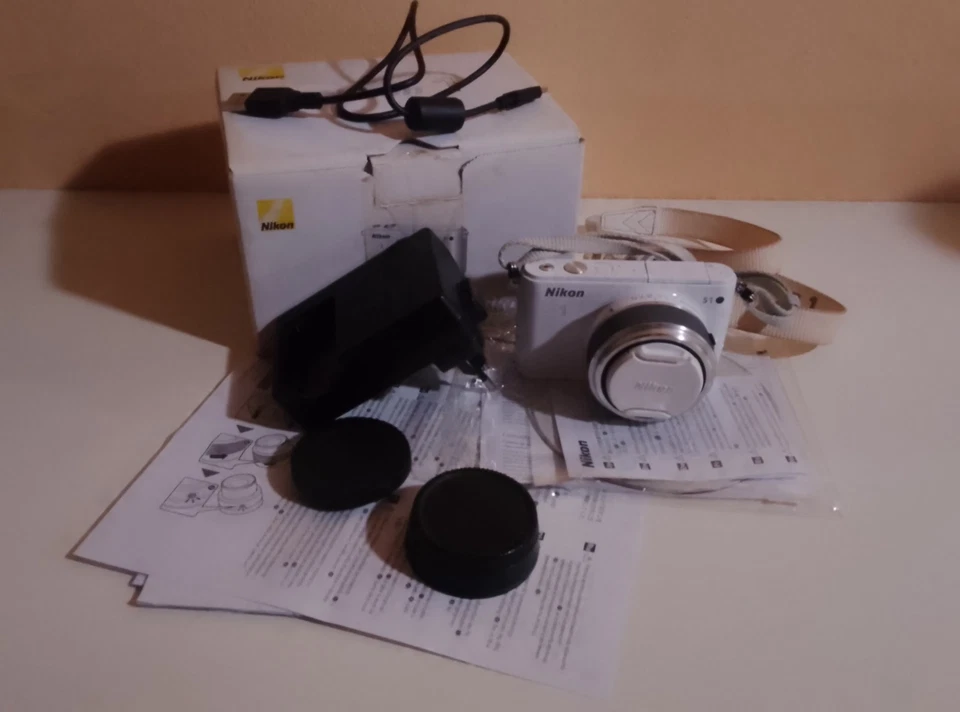 NIKON 1 S1 10,1MP 7765 scatti+11-27,5mm f/3,5-5,6 lens with limitations,leggi ! - Bild 2 von 4