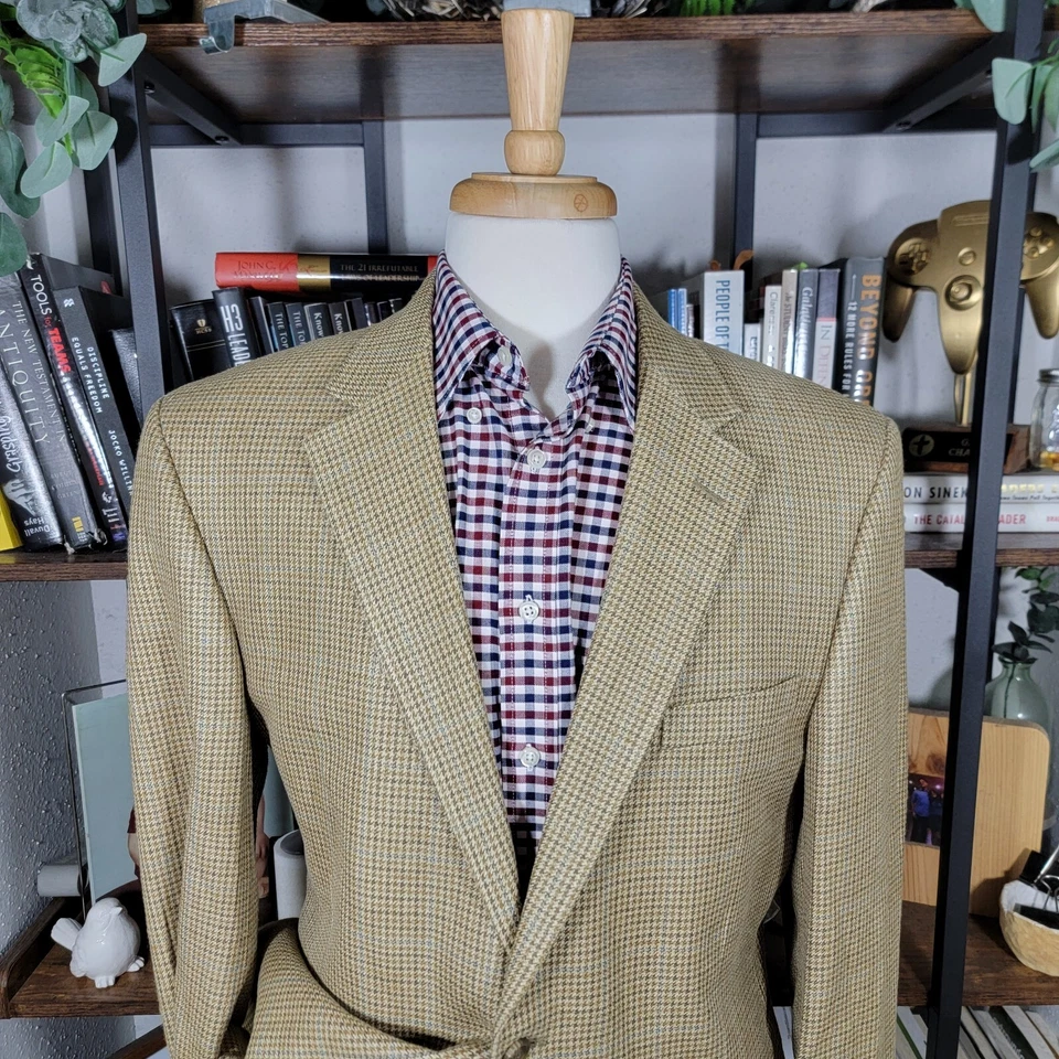 Abrigo Blazer Deportivo Andrew Fezza Para Hombre Dos Botones Beige Pata de Gallo Seda Talla 42R Foto 2 de 4