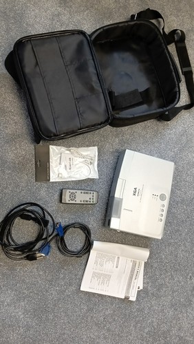 Hitachi CP-X275 LCD Projector, COMPLETE SET! Barely used - 197 lamp hours! - Picture 8 of 21