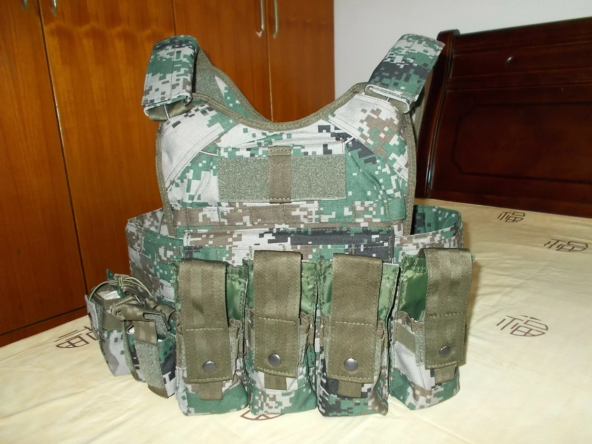 Digital store camo vest