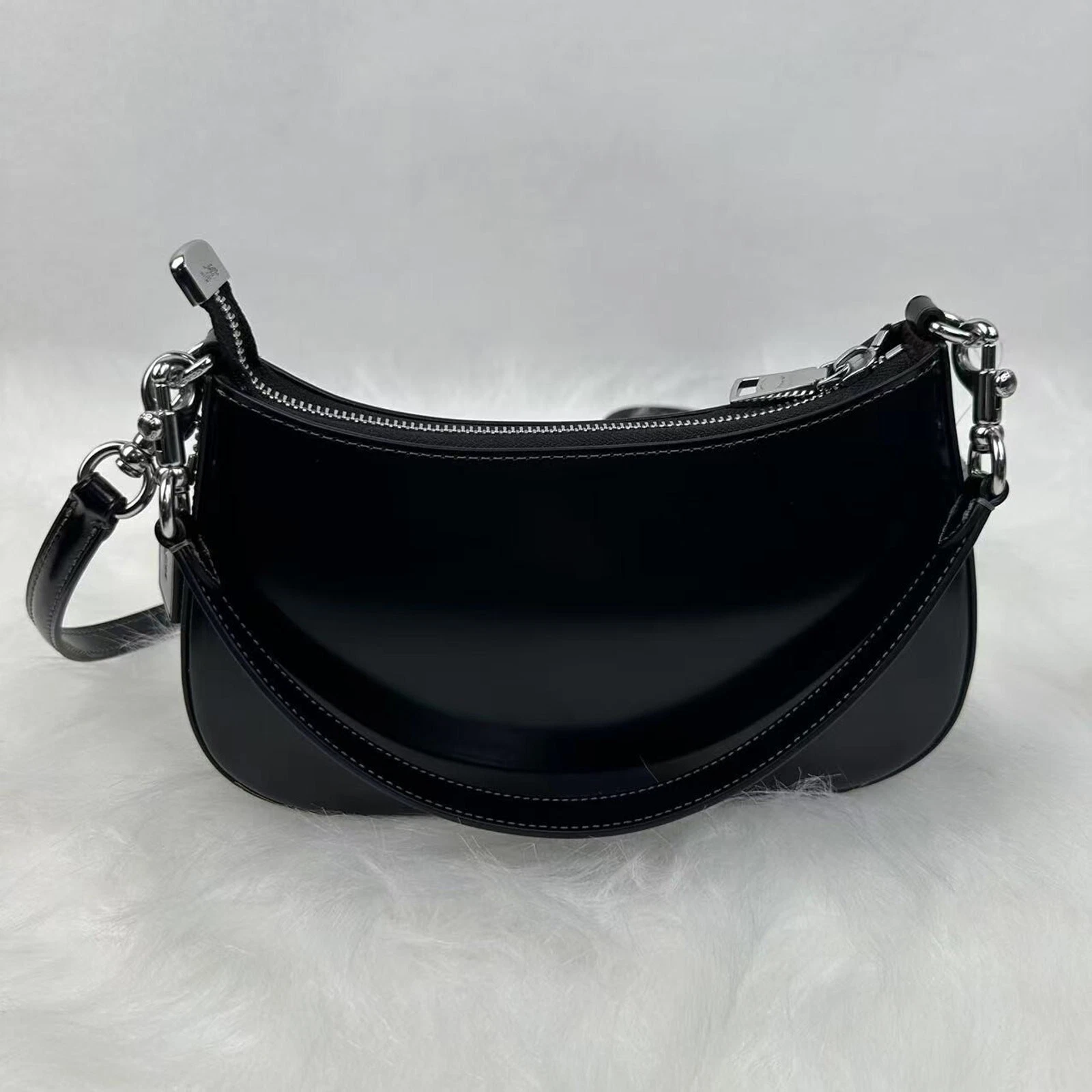 Borsa a tracolla Coach Teri in pelle argento nero CV938 nuova con etichette