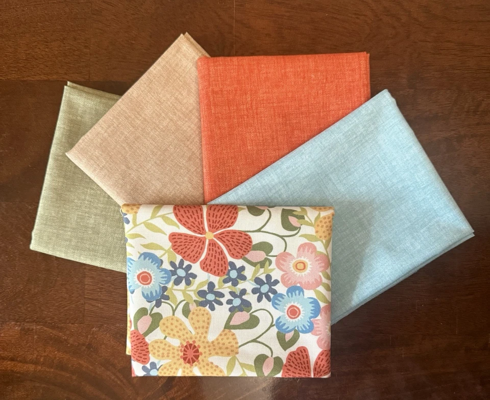 Floral Calico 5 pc  Fat Quarter Bundle - Image 3 of 4