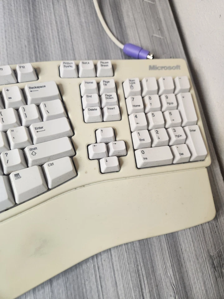 Microsoft Ergonomic Natural Keyboard Elite Wired PS/2 X06-19331 KU-0045 - Image 4 of 4