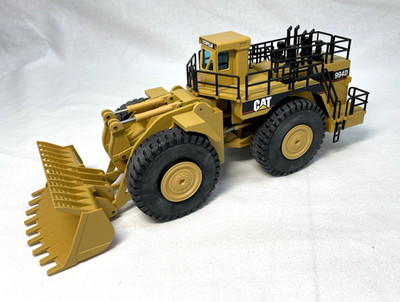 NZG  No. 478  Cat 994D Wheel Loader 1:50 - 2000