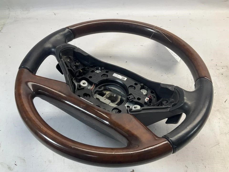 Volante 11-14 Mercedes-Benz CL550 W216 Foto 2 de 4