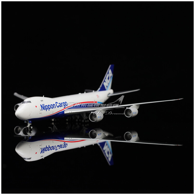 JC Wings 1:400 日本貨物航空 B747-8F JA13KZ 1:400 JC Wings NCA Nippon Cargo BOEING 747-8F Airplane