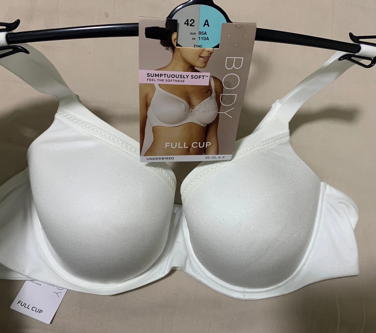 M&S BODY SUMPTUOUSLY SOFT UNDERWIRED FULL CUP TSHIRT Bra In WHITE Size 42A