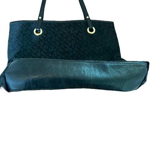 Borsa a tracolla Tommy Hilfiger Monogramma Nera Grande Tote Quadrata - Foto 4 di 15