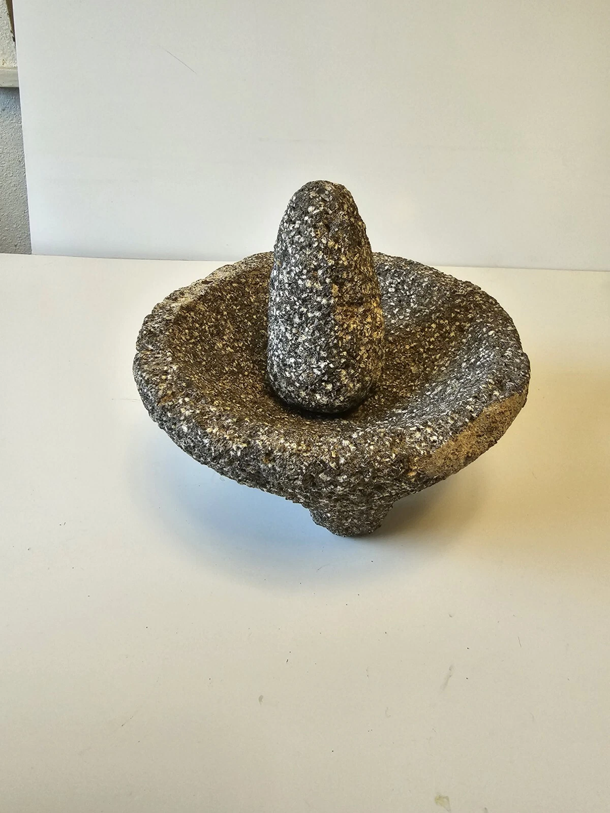 Vintage 7' Mexican Hand Made Volcanic Lava Stone Molcajete Mortar and Pestle