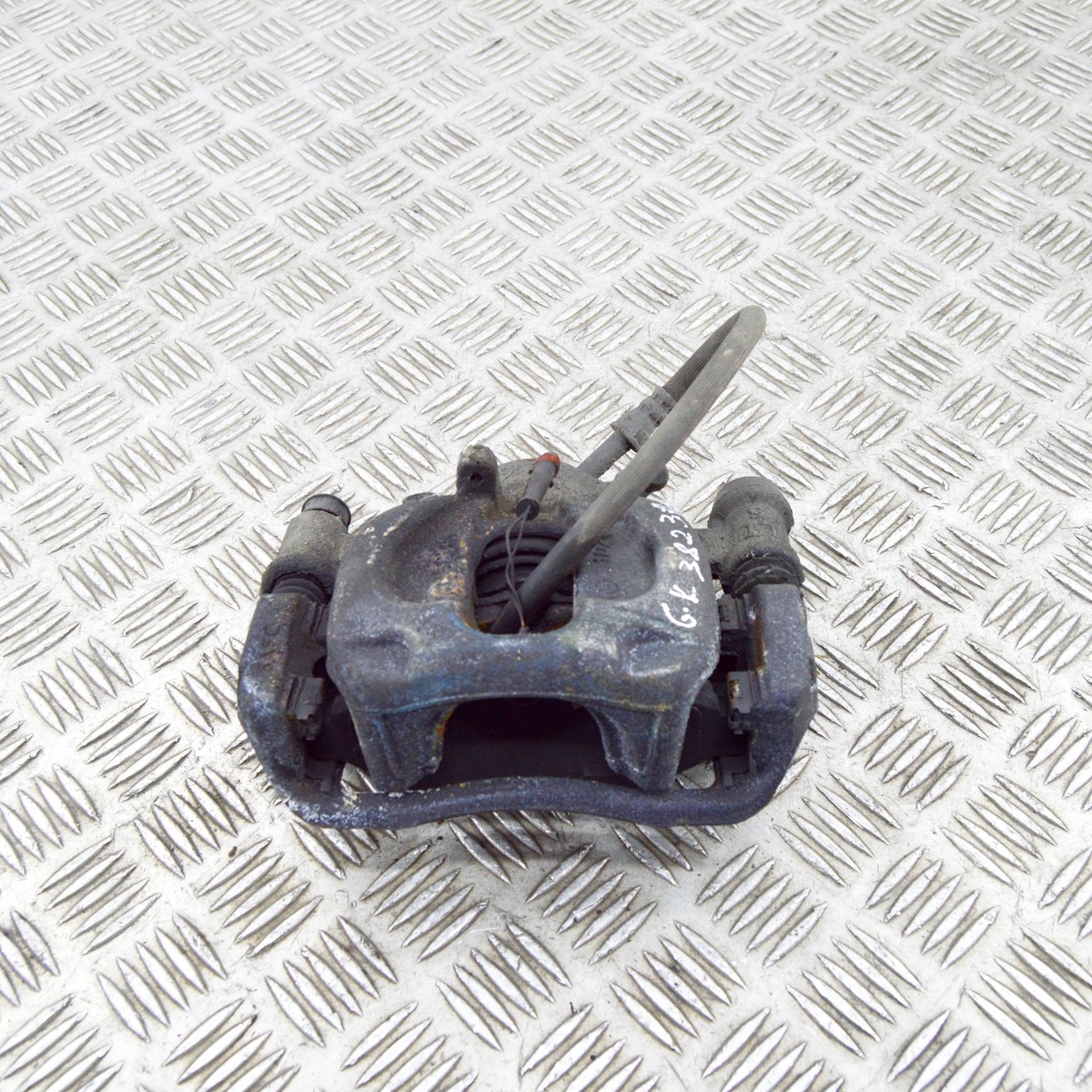 MERCEDES-BENZ SPRINTER 907 315CDI 110kw Rear Left Brake Caliper 