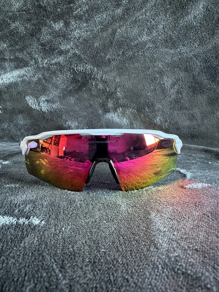 Marco blanco pulido Oakley RADAR EV PATH OO9208 de segunda mano con lente Prizm Red Foto 4 de 4