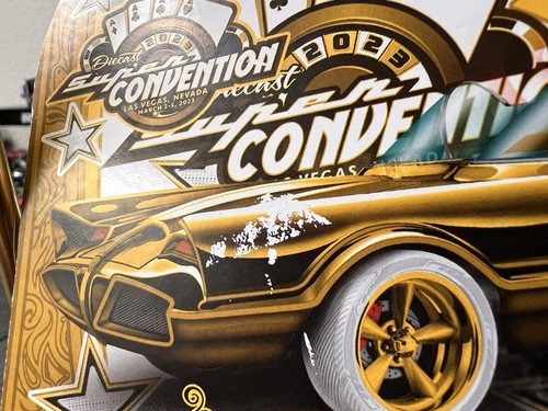 Hot Wheels 2023 Las Vegas Convention Designer Breakfast Batmobile - Picture 6 of 9