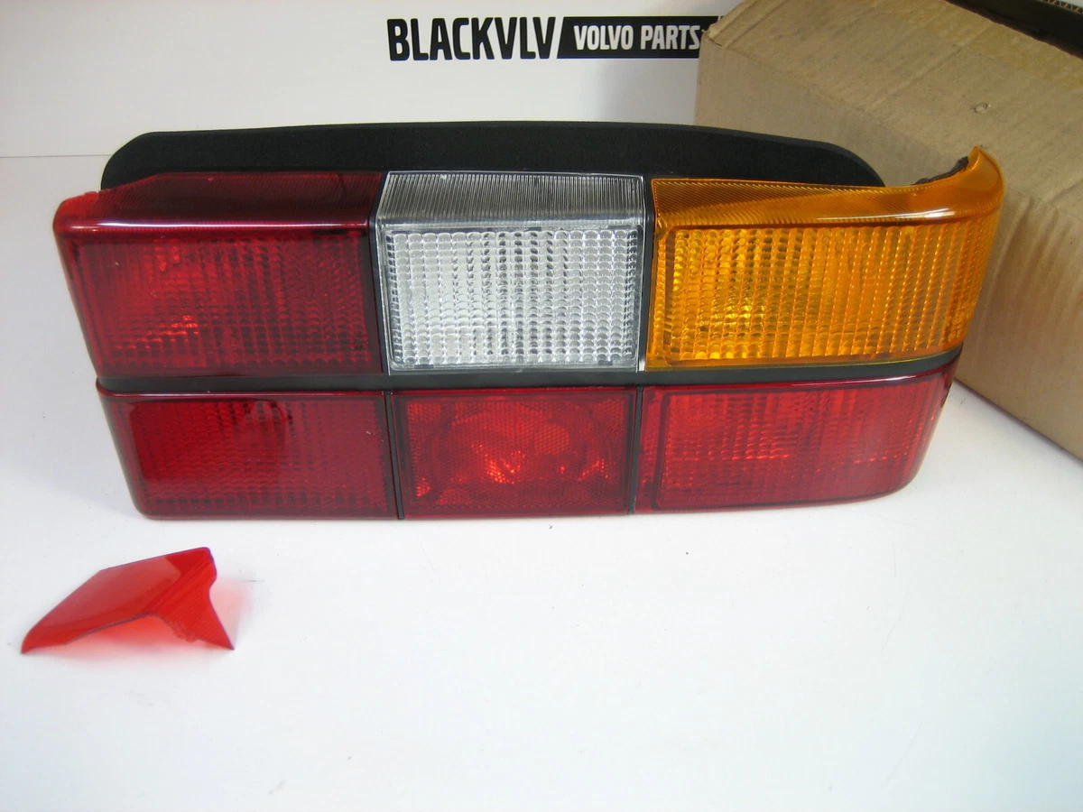 Genuine Volvo 240 Right Tail Light New 242 244 NOS 1372450