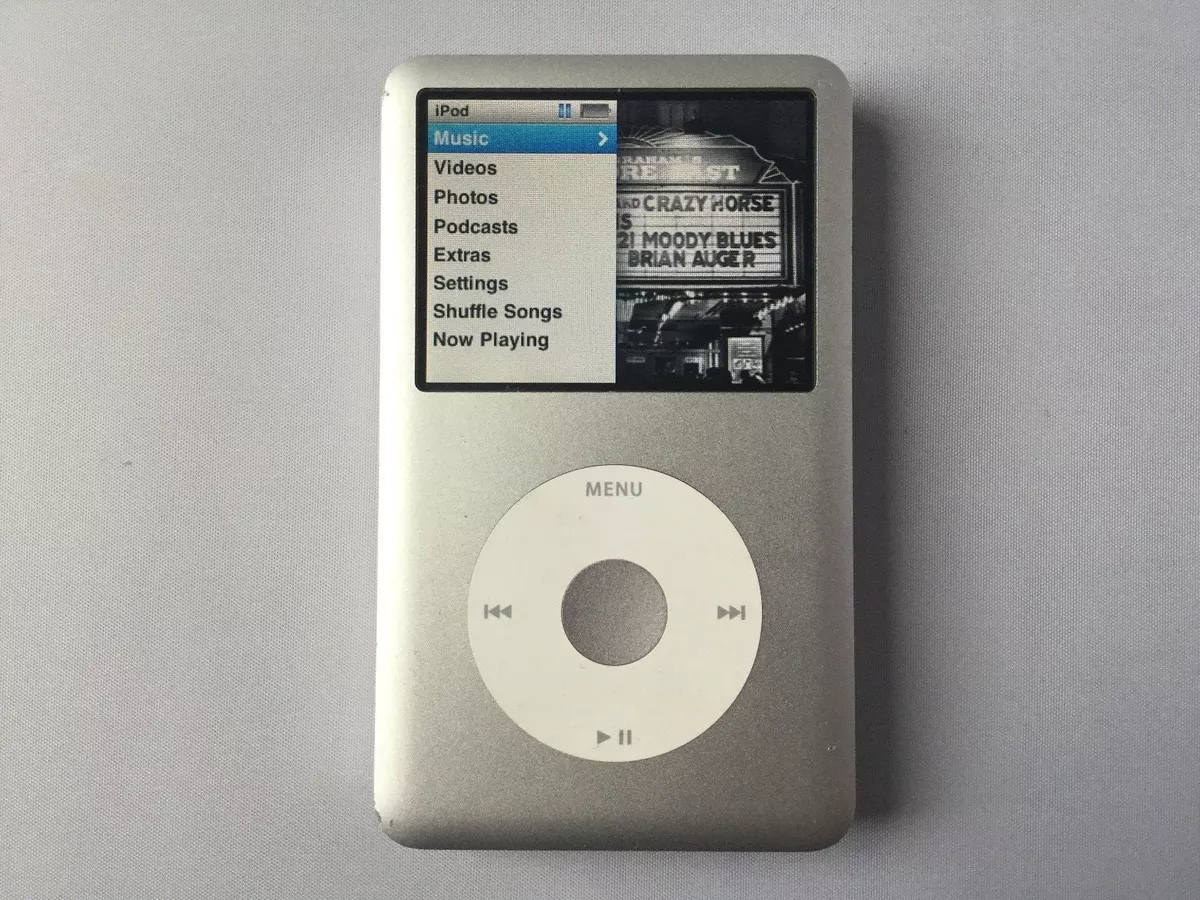 Apple iPod classic 6th Generation 160gb Silver Near Mint