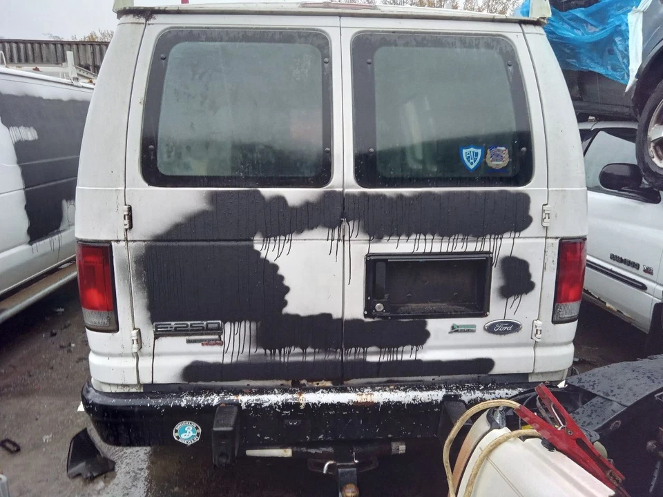 AC Compressor Thru 03/07/12 Fits 07-12 FORD E150 VAN 392772 - Image 3 of 4