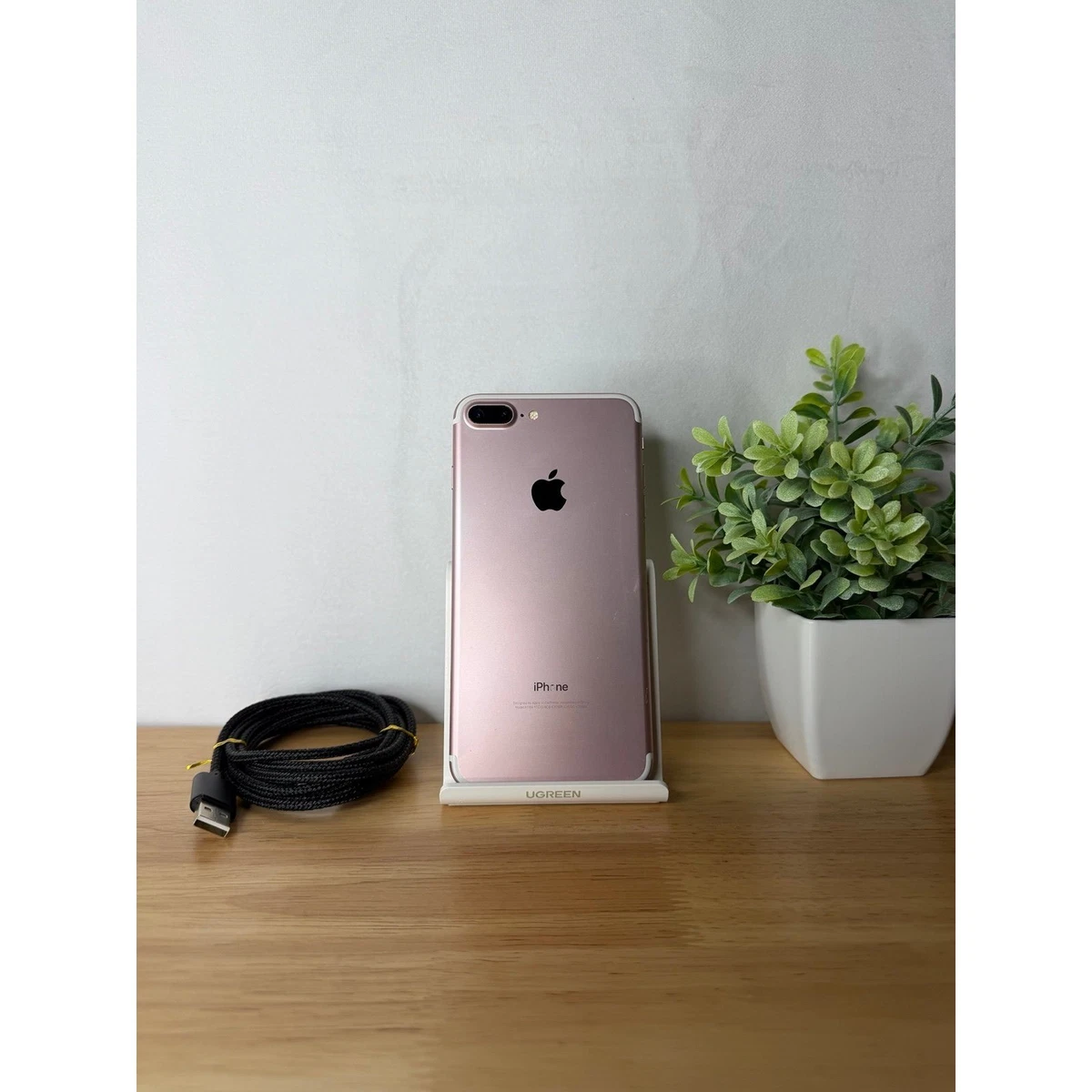 Apple iPhone 7 Plus 256GB in Rose Gold - Fully Unlocked - Good