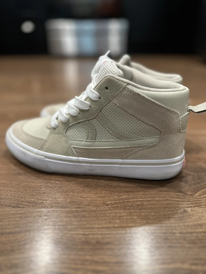 AirWalk Zapatos de caña alta Talla 6 Juveniles Zapatillas altas Tostadas Beige Escuela Informal Foto 3 de 4