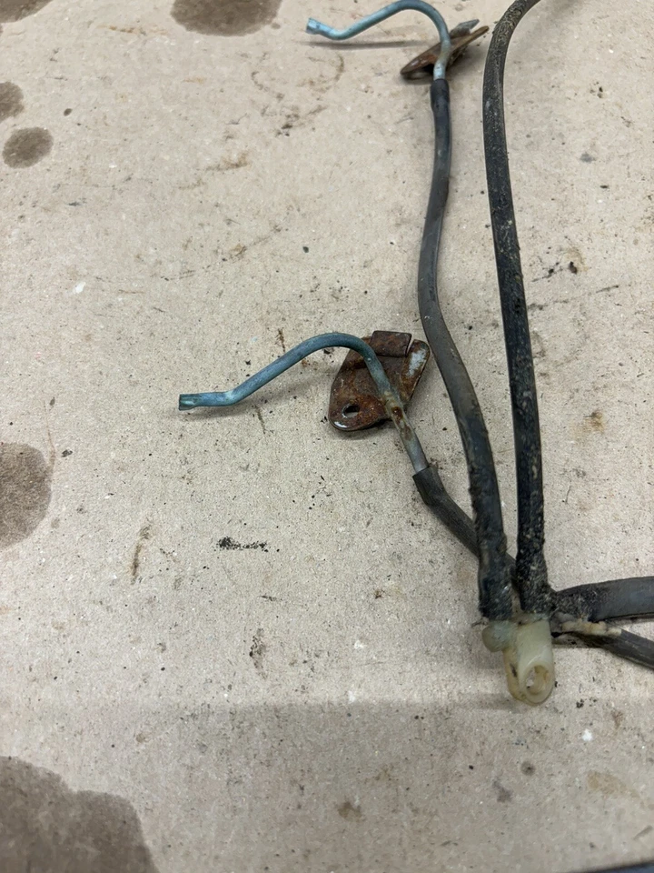 1973 1978 年 1979 年福特 f150 f250 F100 双挡风玻璃刮嘴喷嘴 Oe — 第 2/4 张图片