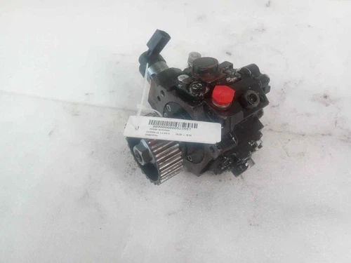 0445010154 Träger Einspritzpumpe für CITROEN C3 1.4 HDi X 2002 523557