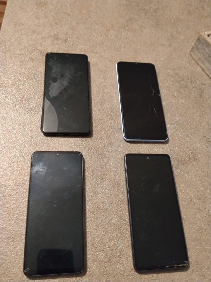 Smartphone Samsung Per Ricambi  - Immagine 3 di 4