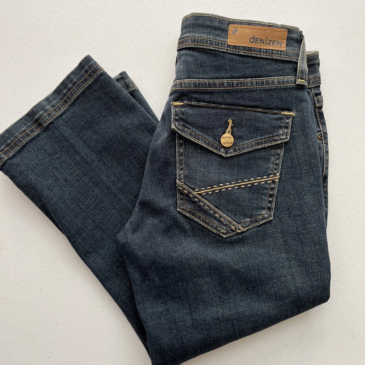 Women s Levi s Denizen Capri Jeans Size 4 Blue Flap Pocket Denim Straight Leg