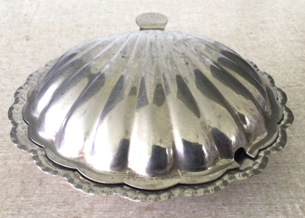 Silver Plate Vintage Clam Shell Caviar Butter Dish with Glass Insert