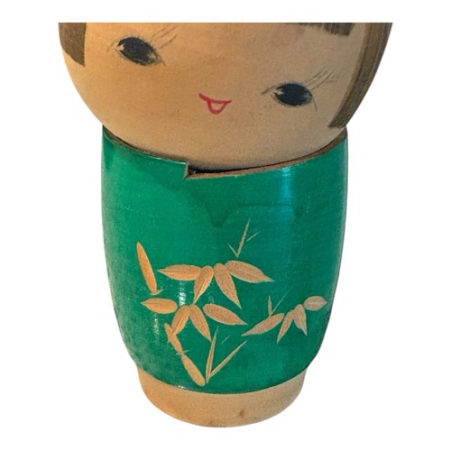 Kokeshi Doll Girl Green Vintage Japan Wooden Kimono Hand Made Painted 5 1/2” - Picture 3 of 5
