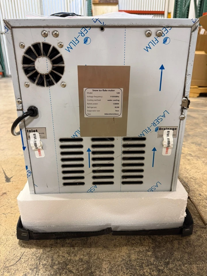 Máquina comercial para hacer copos de hielo de nieve - Modelo 120, refrigerada por agua, 1300 W Foto 2 de 4