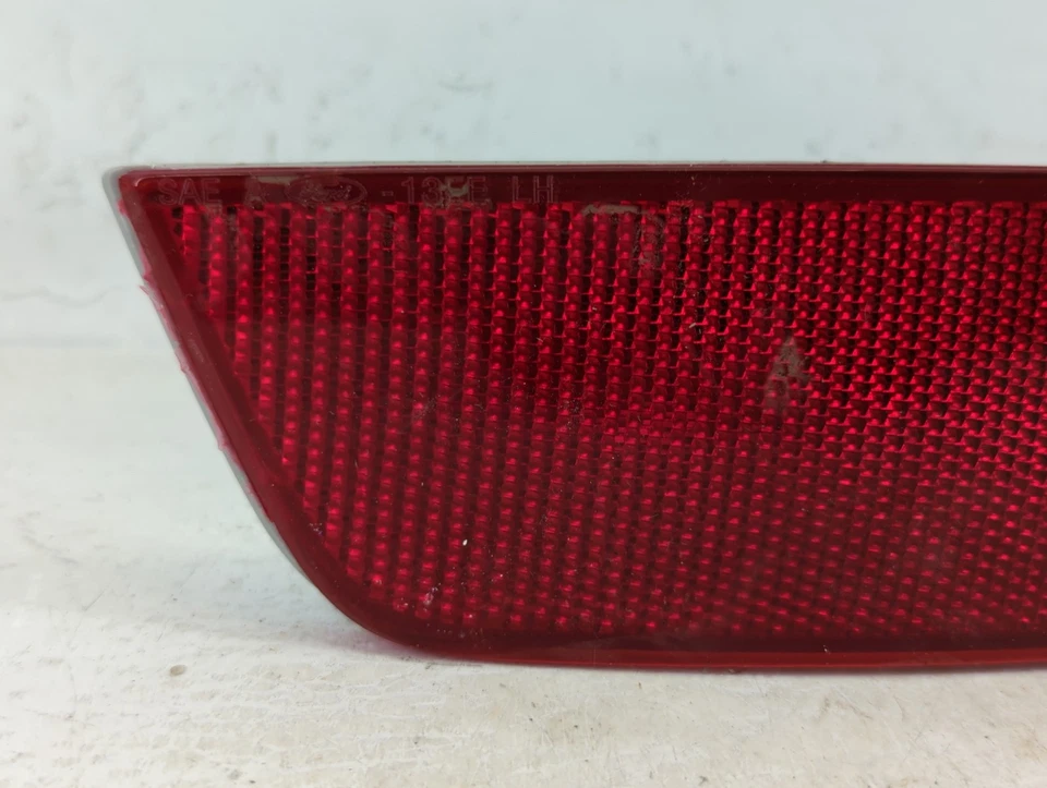 Отражатель заднего бампера 2015 Ford Escape - Изображение 2 из 4