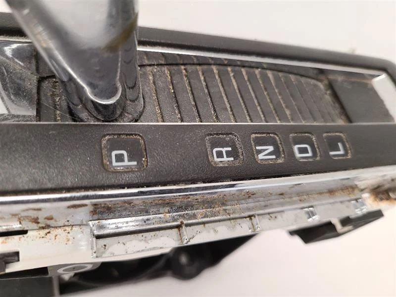 Chevrolet Traverse AT 2017 transmisión automática palanca de cambios 22883997 Foto 3 de 4