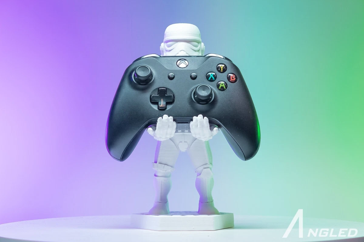 Stormtrooper Controller Stand White 9