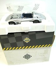 EXOTO RLG18030 1964 Corvette factory roadster prototype silver metallic