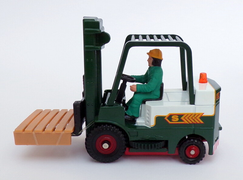 Corgi Eddie Stobart 4 Vehicle Truck Gift Set TY99108 for Corgi Eddie Stobart 4 Vehicle Truck Gift Set TY99108 for