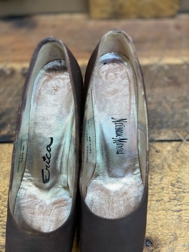 Vintage Neiman Marcus Erica Brown Pumps Women Heel Shoes Sz 5.5 - Picture 2 of 7