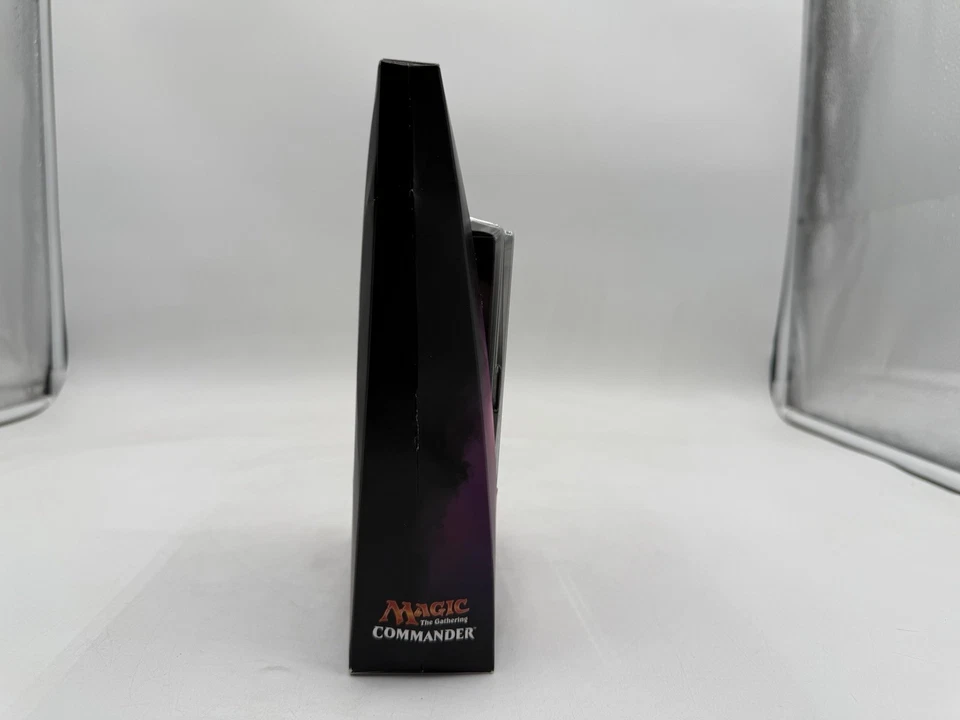 Magic: the Gathering Commander Plunder the Graves 100 Card Deck w/Oversized Card - Image 4 of 4