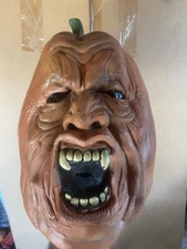 Halloween mask cinema secrets 90s