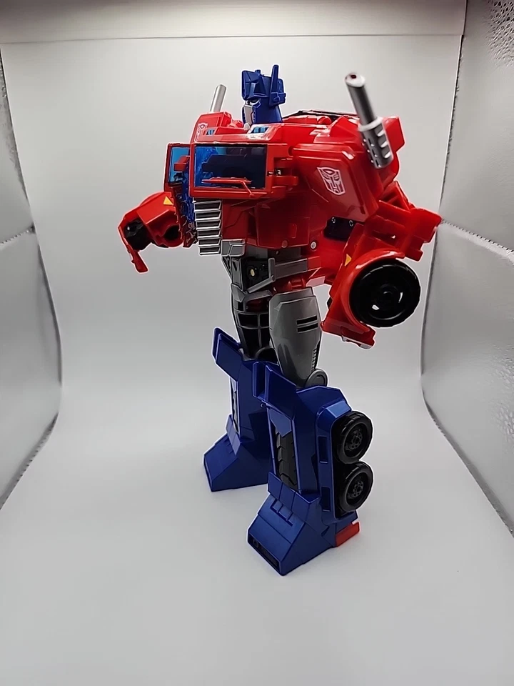 Optimus Prime Transformer Cyberverse Ultimate Class Used Matrix Mega Shot Loose - Image 2 of 4