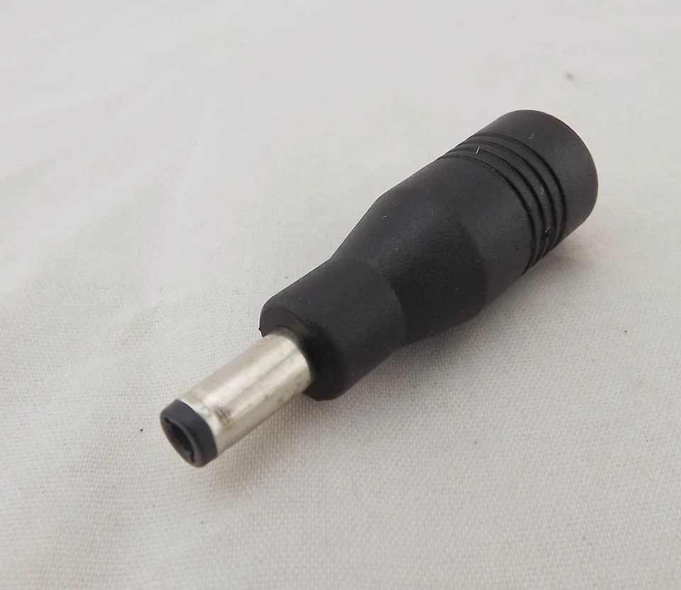 1x DC Power 5.5mm x 2.5mm Male To 7.4mm x 5.0mm Female Charger Adapter Connector - Image 4 of 4