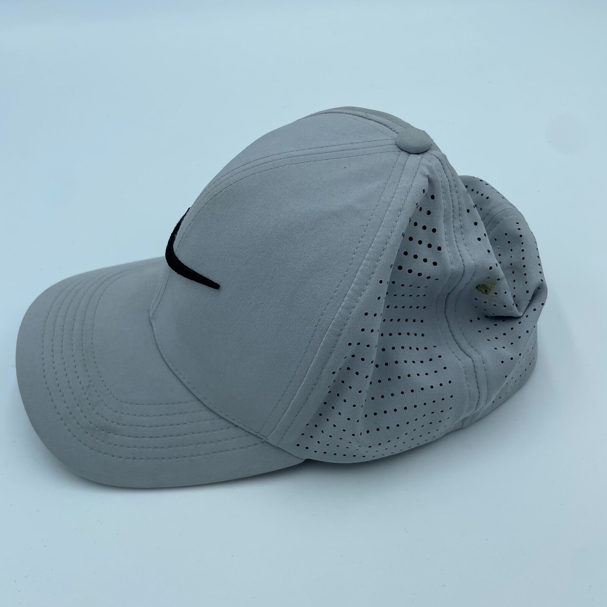 Nike Golf Tiger Woods Hat Cap Classic 99 Dri-Fit Gray 8924