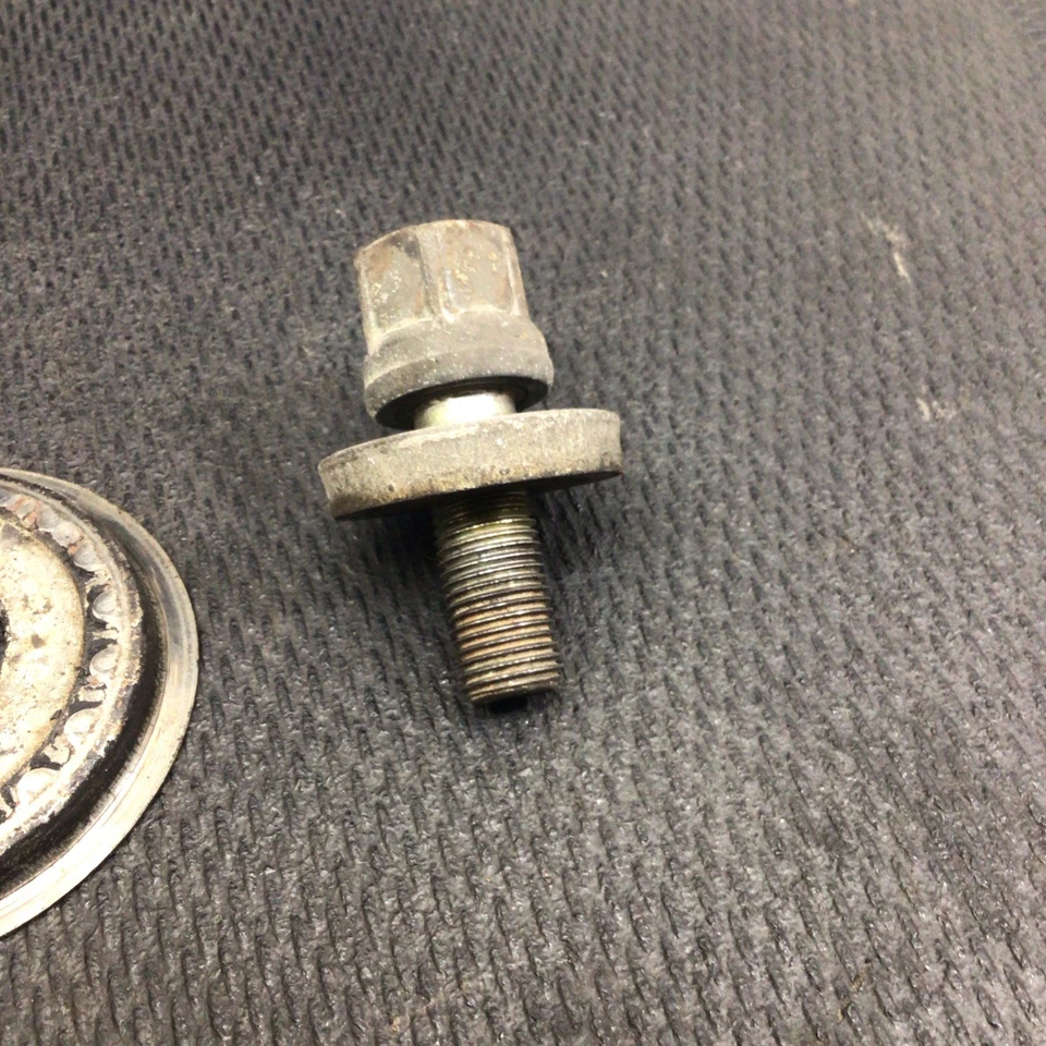 Dodge Stealth Base AT 6G72 1993 (SOHC) equilibrador armónico/polea de manivela Foto 4 de 4