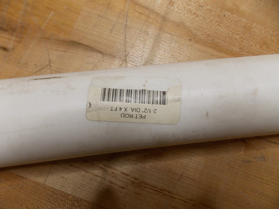 Varilla de plástico de poliéster PET profesional de 2-1/2" de diámetro. x 48" largo blanco Foto 3 de 3